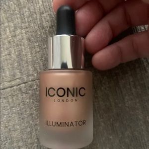 Iconic illuminator